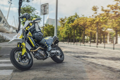 Husqvarna 701 Supermoto 2025