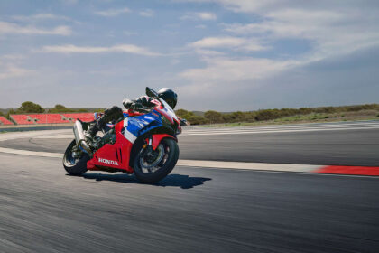 Honda CBR1000RR-R Fireblade 2023